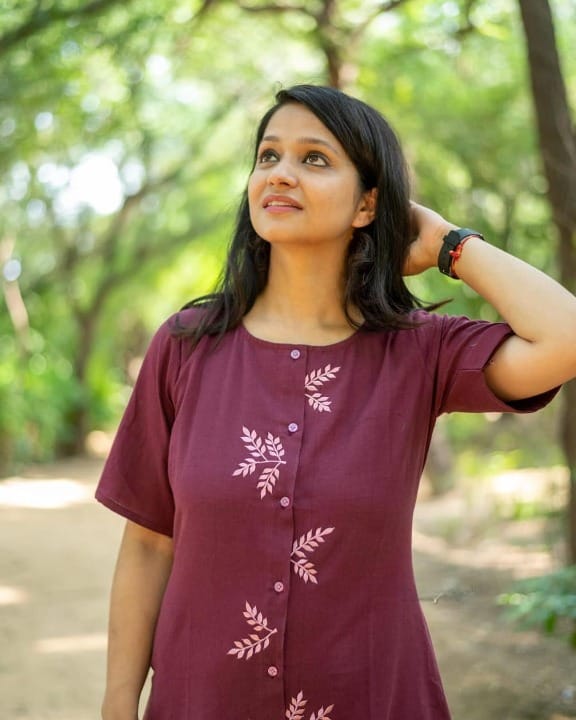 Women front button style aline kurta set