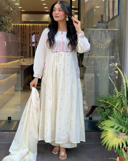 Women White Super Dyeing Cotton Embroidery Kurta Pant and Dupatta set